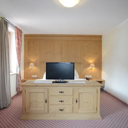 Alpengasthof Zur Post Szálloda