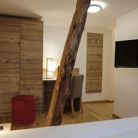 호텔 Alpengasthof Zur Post 3*