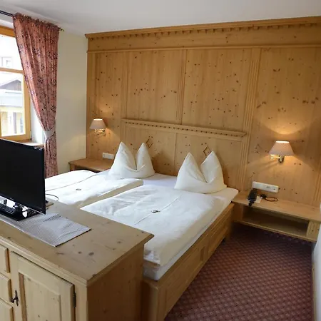 Hotel Alpengasthof Zur Post 3*