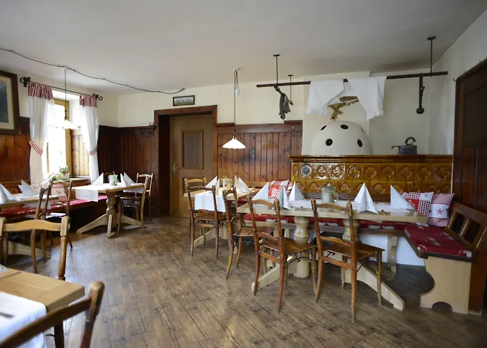 Alpengasthof Zur Post ホテル 3*